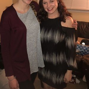 Off the shoulders straight dress S black and white